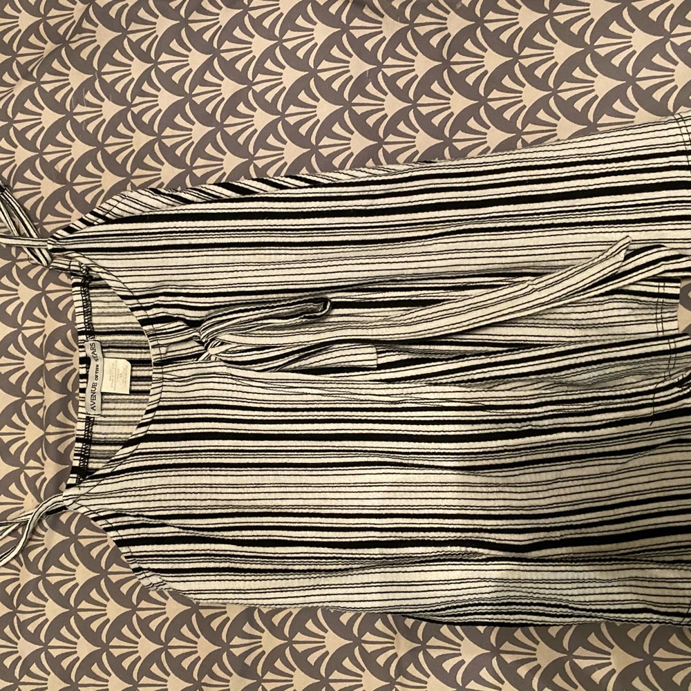 Black/White Striped Tank Top. Size S